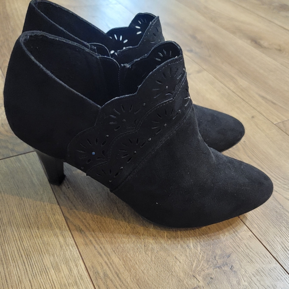 Karen Scott Booties